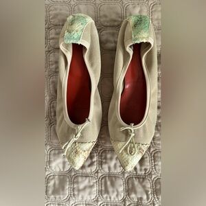 Elegant Cream and Green Women's Flats